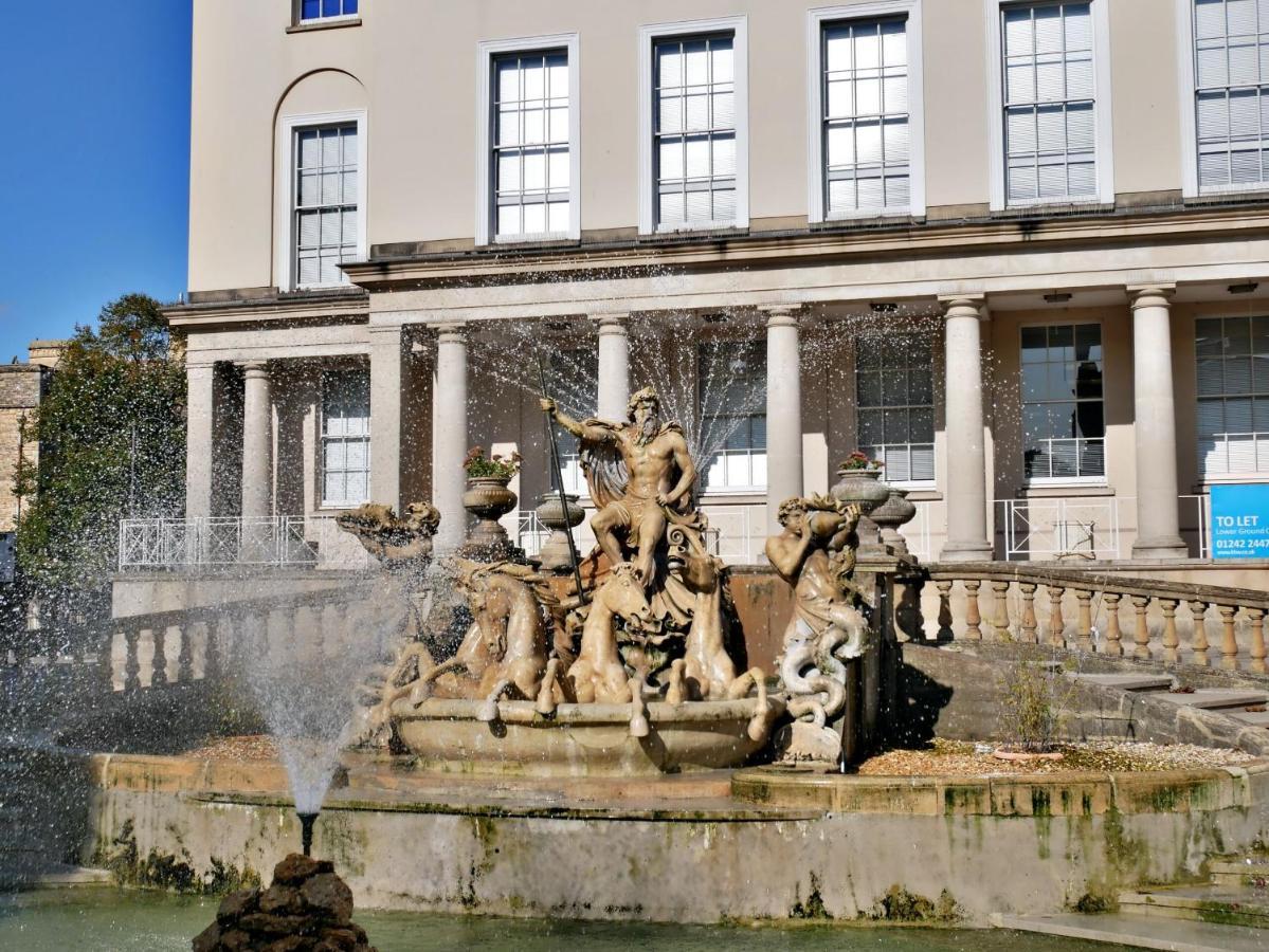 Premium Deal L Hill View Home L Last-Minute Offer L Cheltenham L Aj Properties L Perfect For Short Or Long Stays L 4Beds 4Bedrooms Extérieur photo